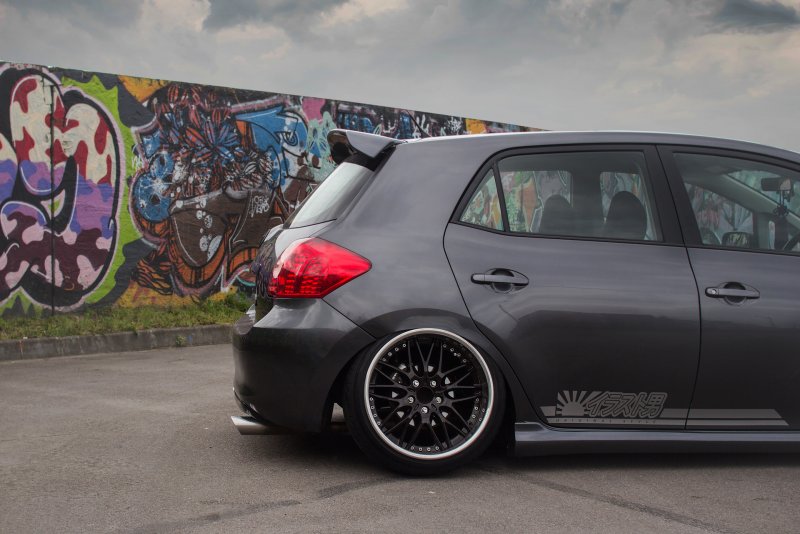 Toyota Auris стенс