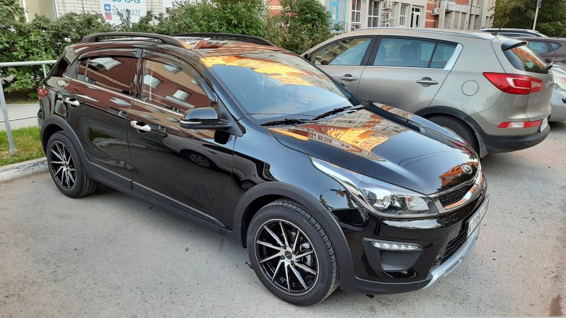 Kia Rio x-line 2021 черный