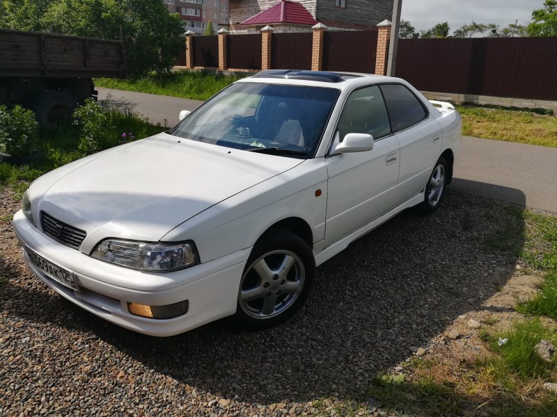Toyota Vista 2