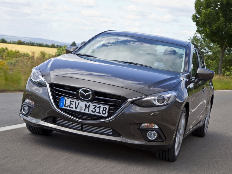 Mazda 3 BM седан
