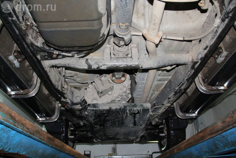 Mitsubishi l200 снизу
