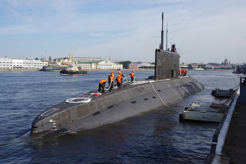 Дизель-электрическая подводная лодка проекта 636.3 «Волхов»