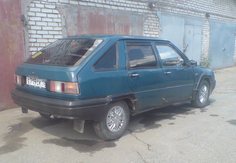 ИЖ 2126 седан