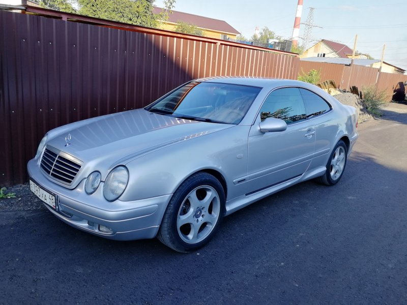 Mercedes Benz CLK 2.3 1999