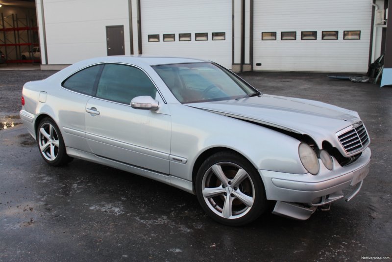 Мерседес CLK 208