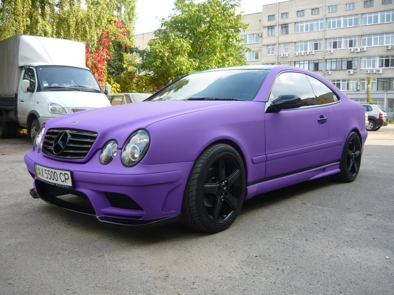 Mercedes-Benz w208