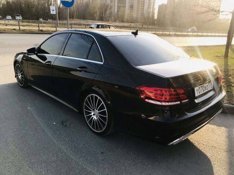 Mercedes w212 черный тонированный