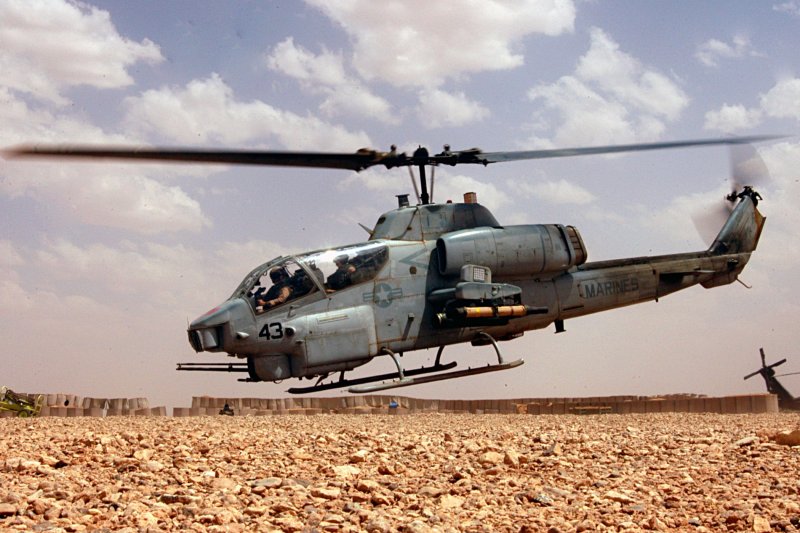Вертолет Ah-1 Cobra