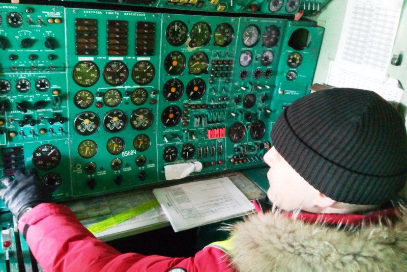 Ту-154 панель бортинженера