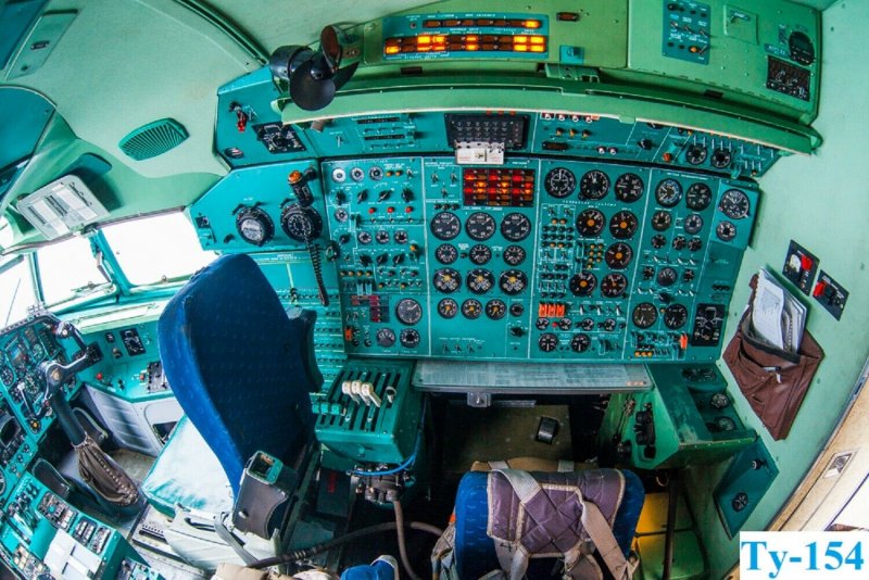 Ту 154 кабина