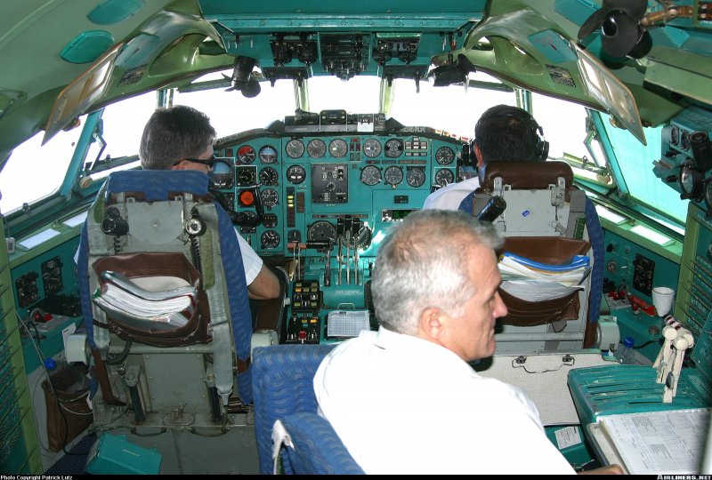 Ту-134убл кабина