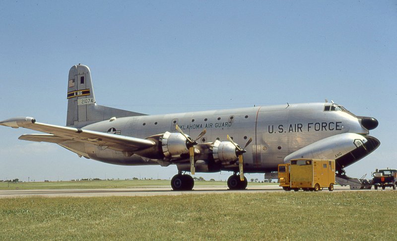 Самолет Дуглас с-124 Глоубмастер