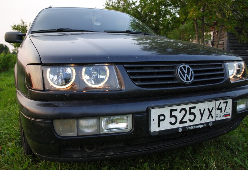 Passat b4 фары ангельские глазки