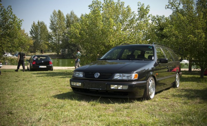 Volkswagen Passat b4 седан