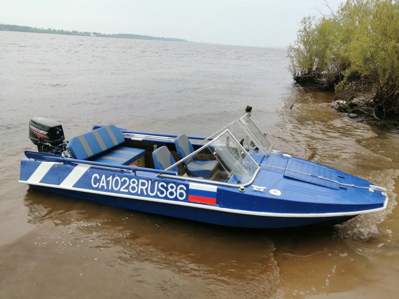 Моторная лодка Обь м