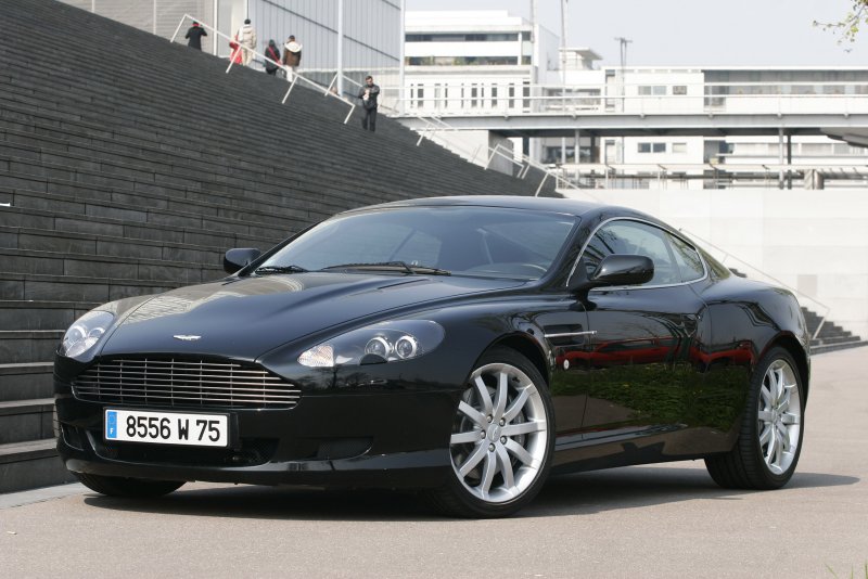 Aston Martin db9 2010