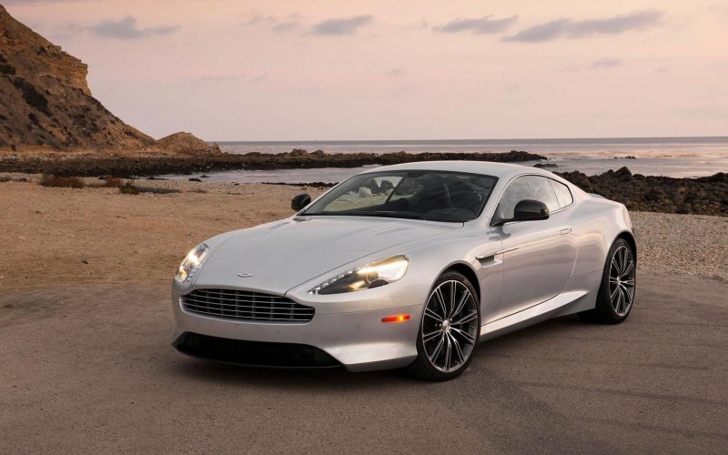 Aston Martin db9 2013