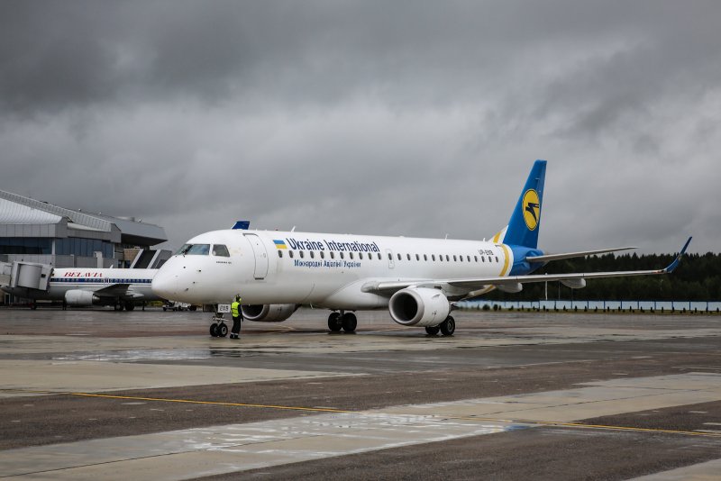 Воздушное судно EMB-190