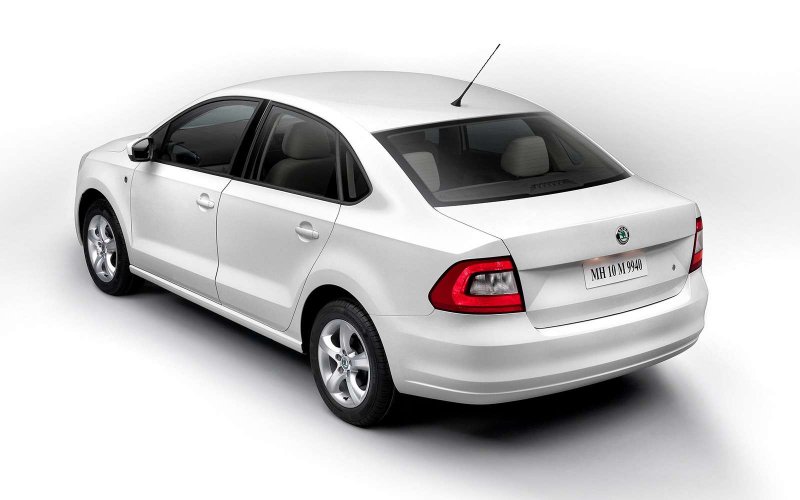 Škoda Rapid седан