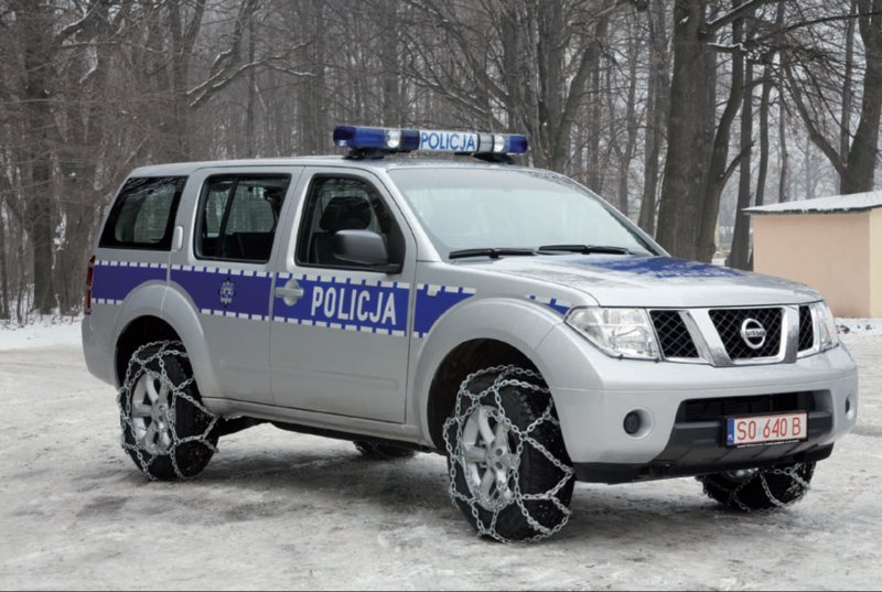 Nissan Pathfinder полиция
