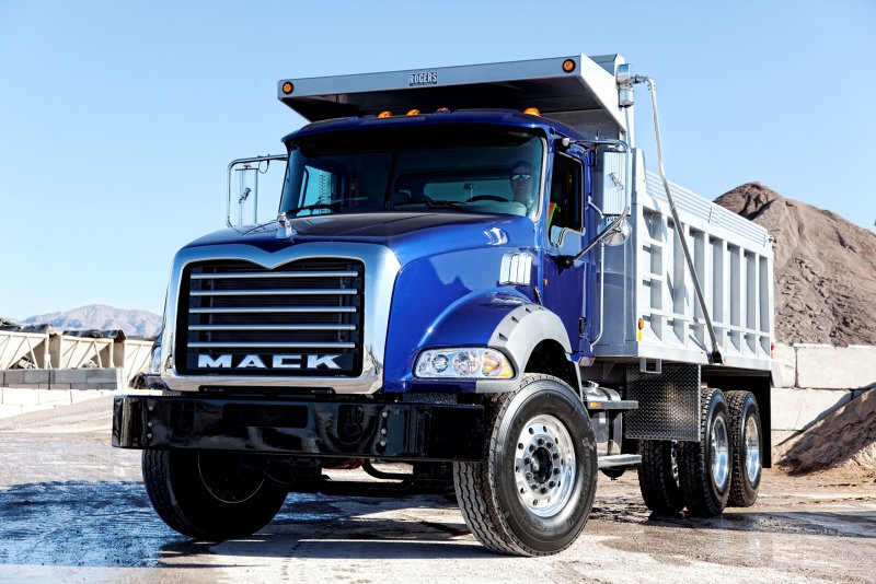 Mack Granite самосвал
