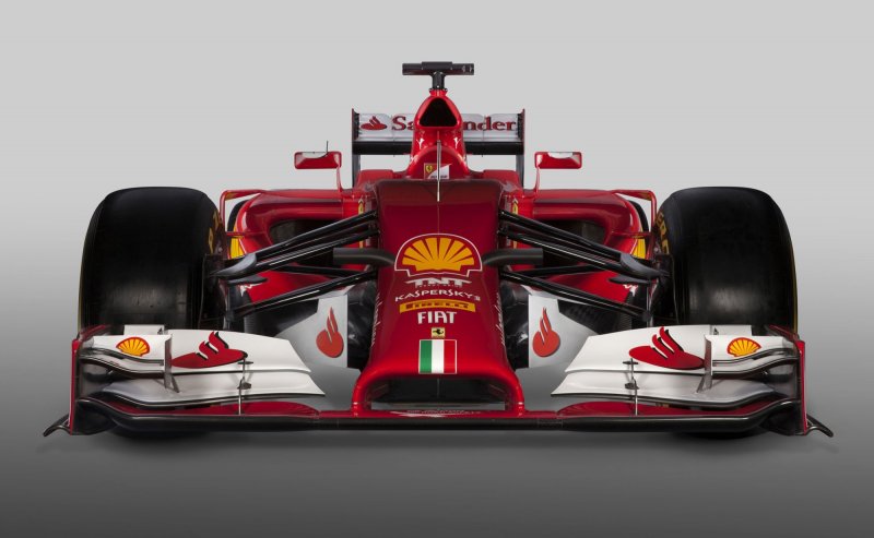 Болид f1 Феррари 2014