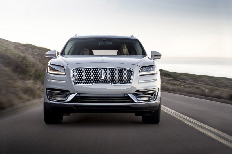 Lincoln Nautilus 2021
