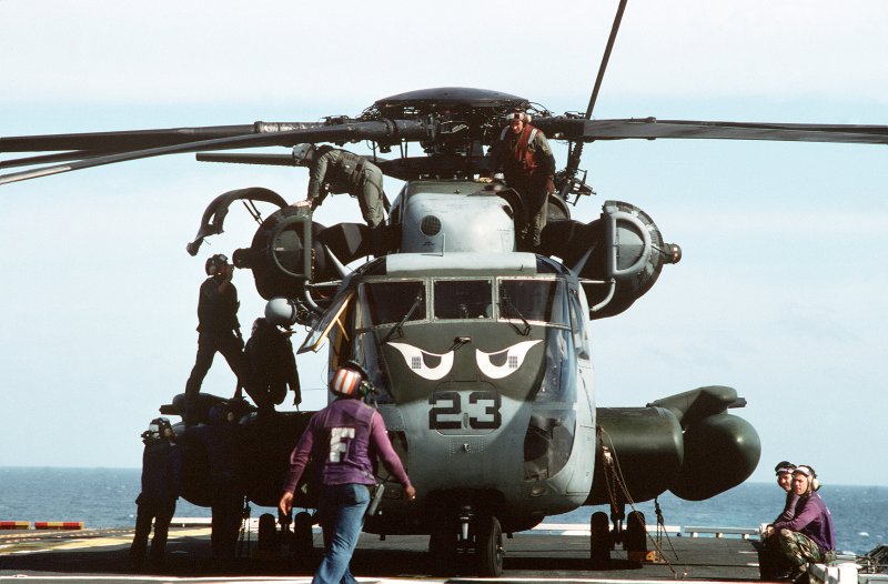 Sikorsky sh-53 Sea Stallion