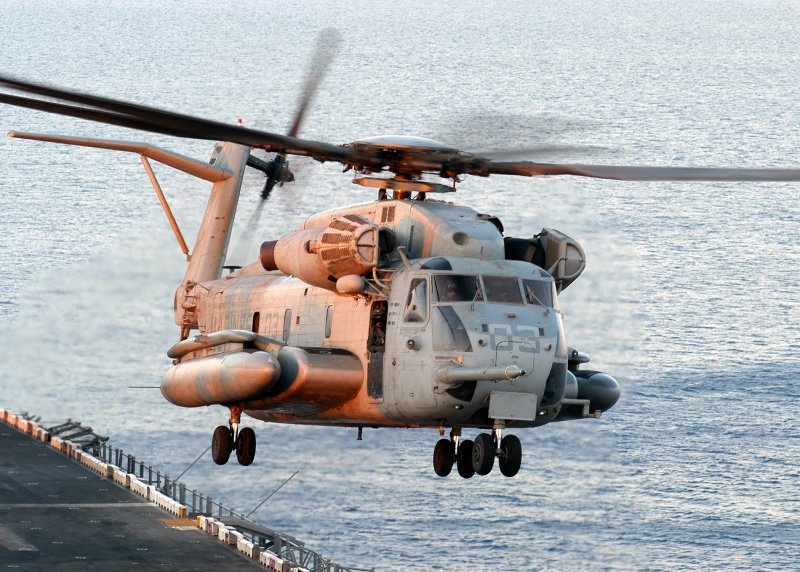 Вертолёт Ch-53e super Stallion