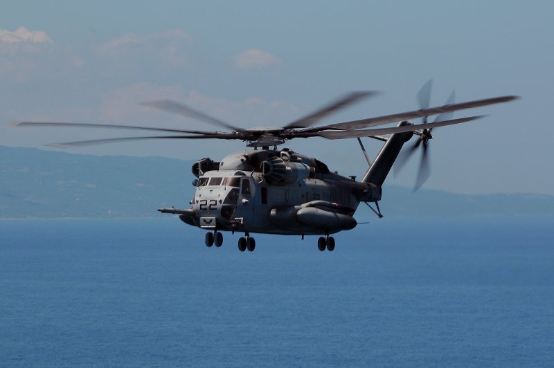 Вертолеты Sikorsky Ch-53e super Stallion