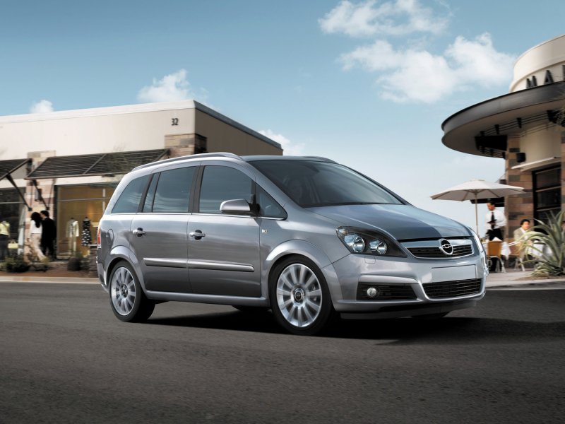Opel Zafira b 2.2