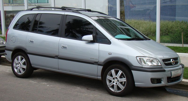 Opel Zafira 2.0 МТ, 2001