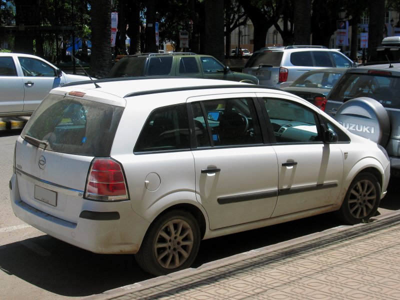 Opel Zafira b 2.2