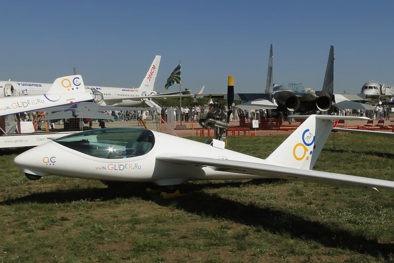 Мотопланер grob 103