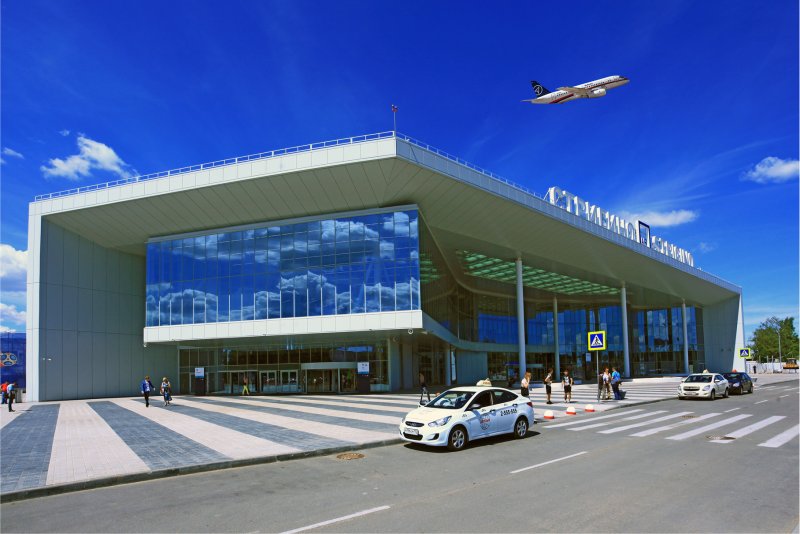 Перрон аэропорта Стригино
