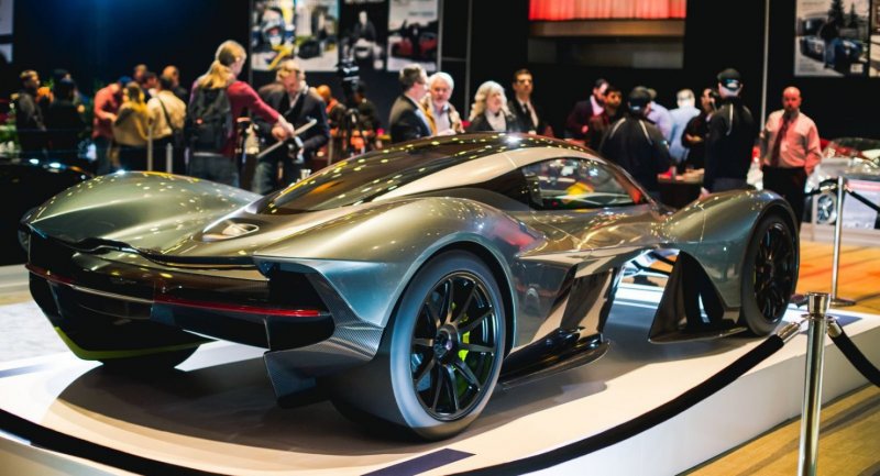 Aston Martin Valkyrie 2019