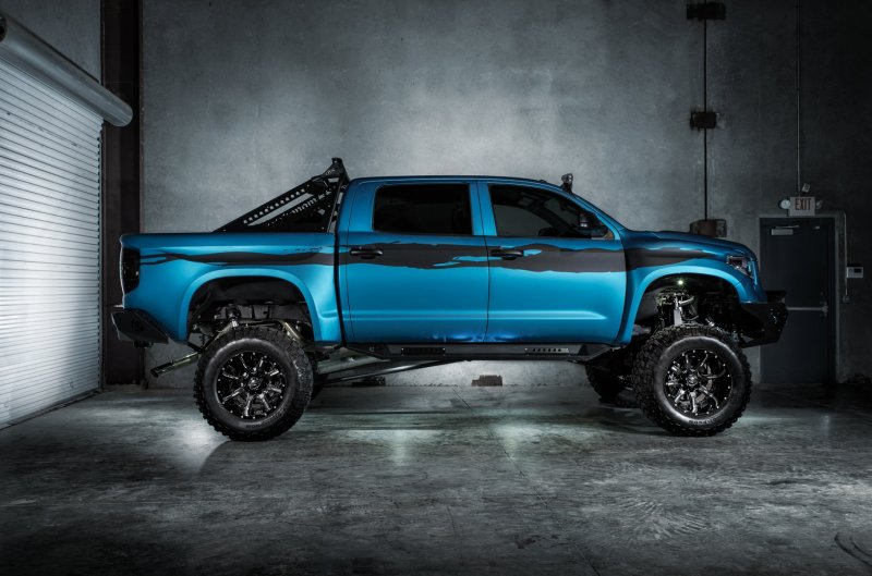Тойота тундра TRD 2021