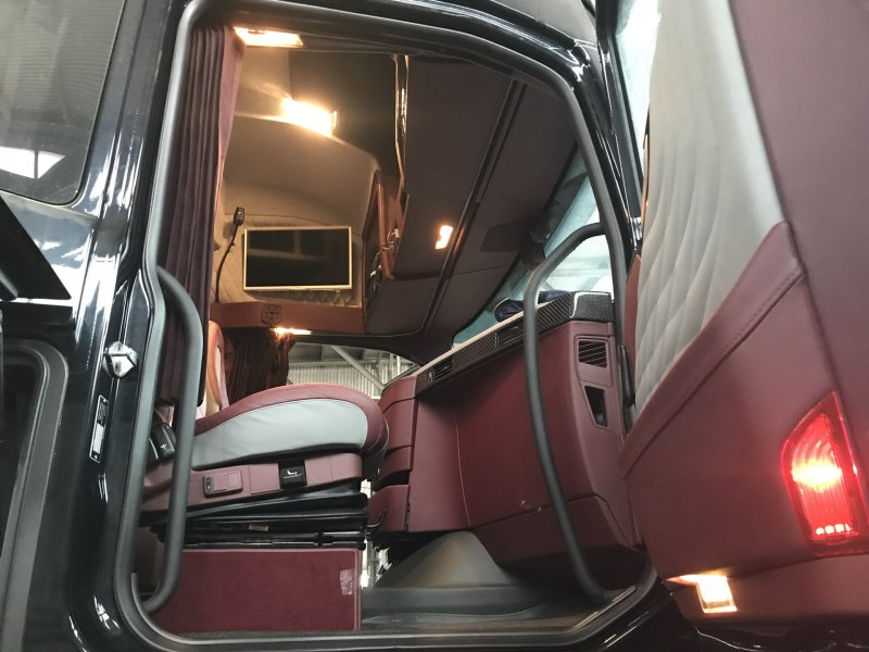 Volvo FH 600 салон