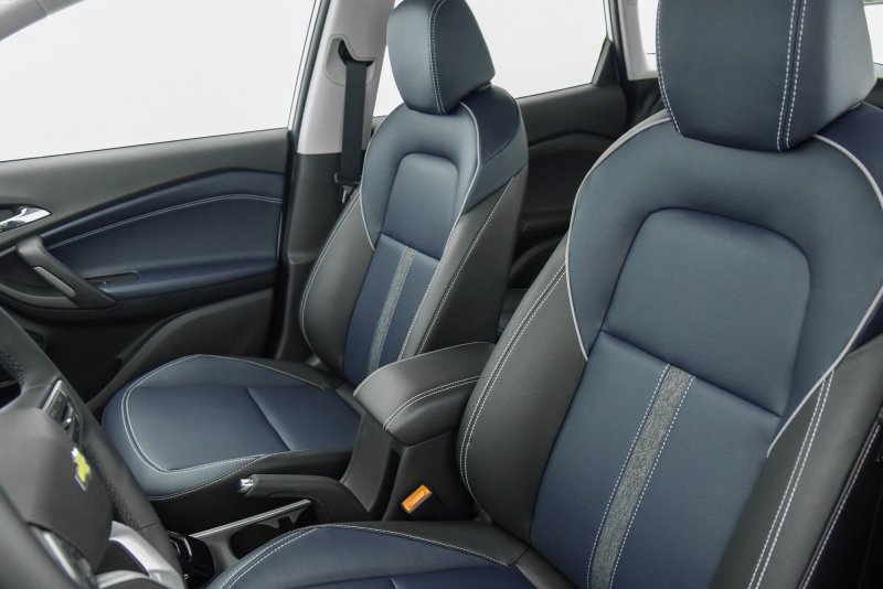 Chevrolet Tracker 2021 салон