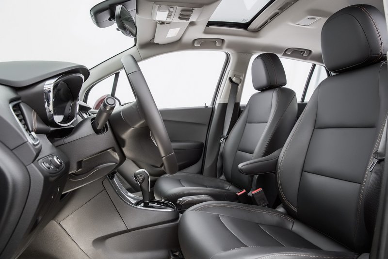 Chevrolet Tracker 2021 салон