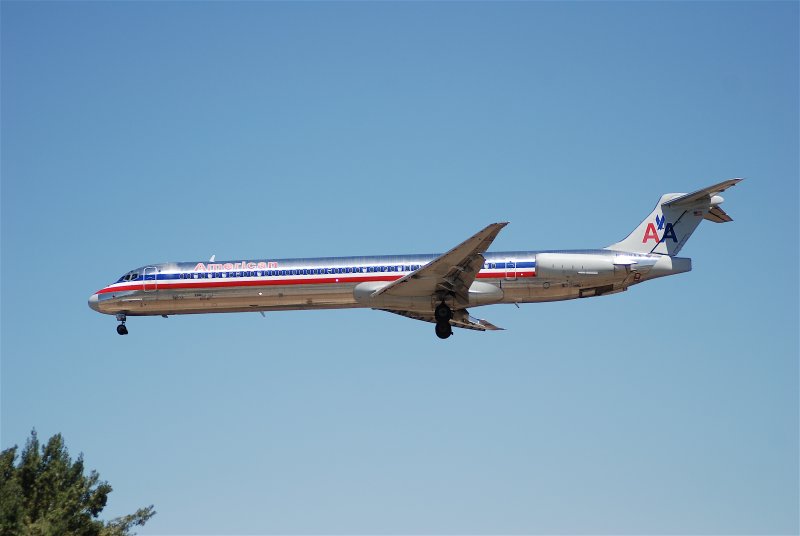 Northwest Airlines МД-82