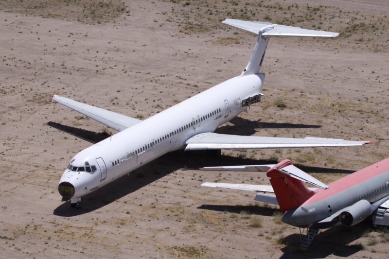 Авиакомпания China Northern MD-82