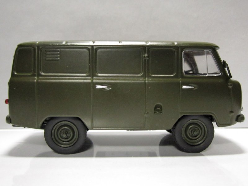 УАЗ 451м ДЕАГОСТИНИ 1/43