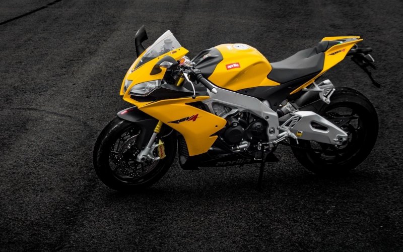 Мотоцикл Ямаха RSV 4