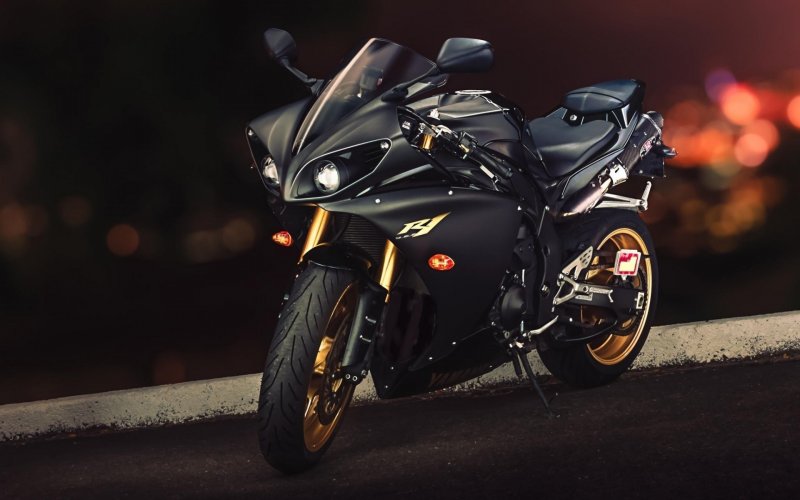 Yamaha YZF r1 Золотая
