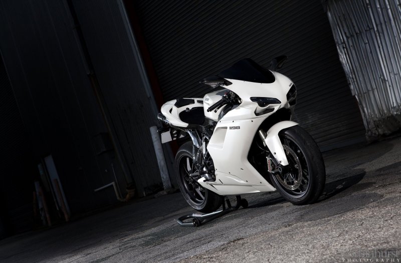 Мотоцикл Yamaha YZF-r1