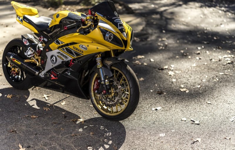 Yamaha YZF-r1