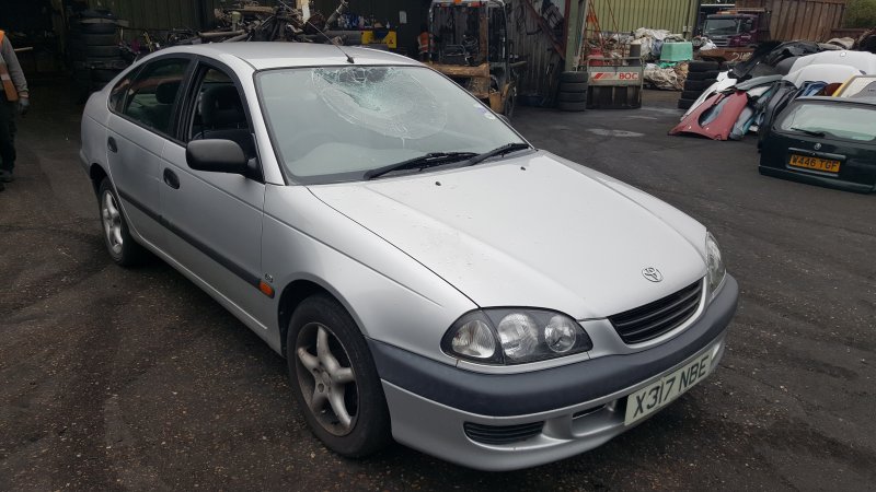 Toyota Avensis 1 1997-2003