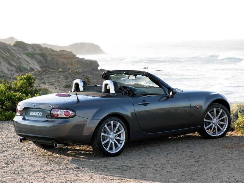 Mazda MX-5 taillights