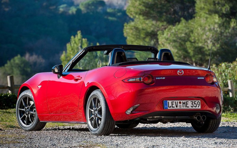 Мазда mx5 2015